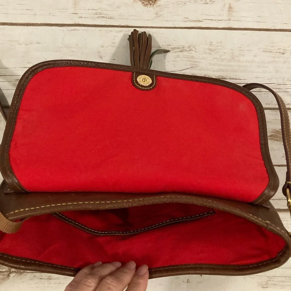 Dooney & Bourke Florentine Leather Large Dottie Crossbody Chestnut/Brown - Picture 11 of 16